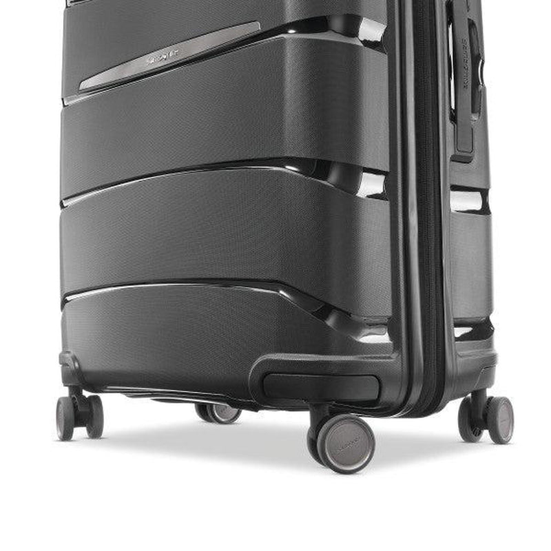 Samsonite Outline Pro Medium Spinner