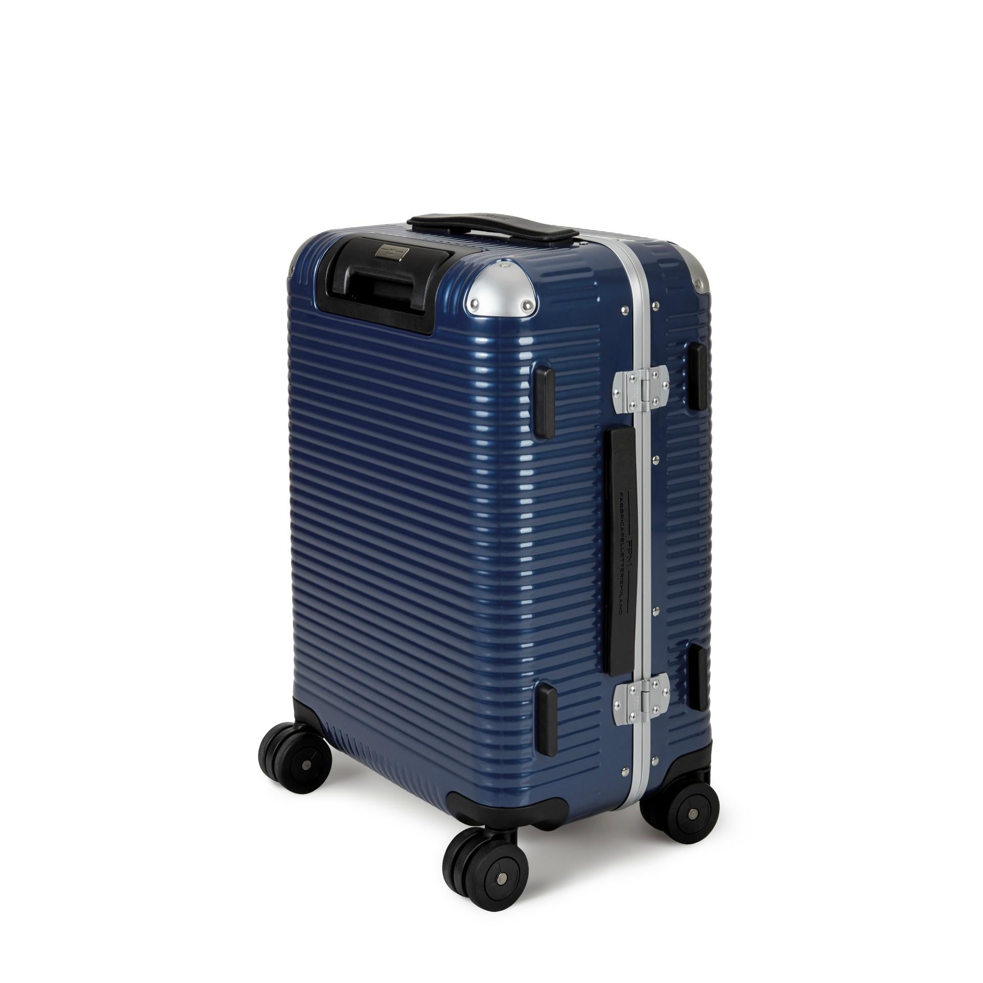 FPM Milano Bank Light Spinner 53 – Luggage Pros